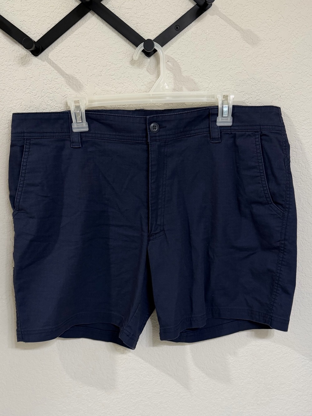 L.L.Bean Men’s Explorer 7” Ripstop Shorts 38W Navy Blue